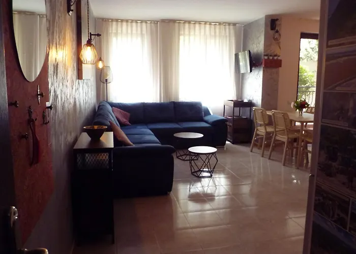 Tourist Complex Rose Village ساني بيتش