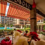 Tourist Complex Rose Village アパートホテル サニービーチ