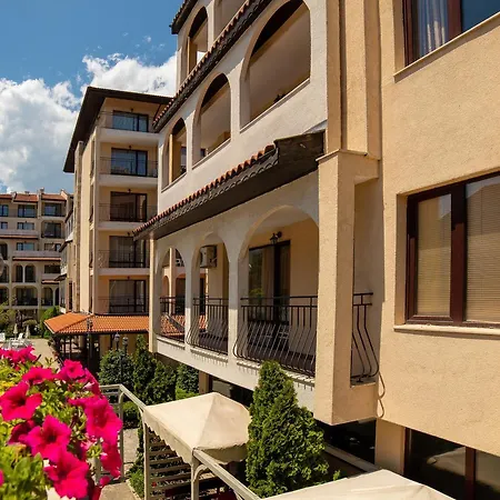 Апарт-отель Tourist Complex Rose Village