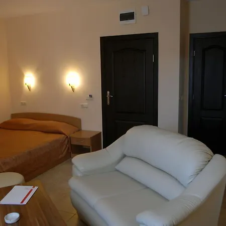 アパートホテル Tourist Complex Rose Village サニービーチ