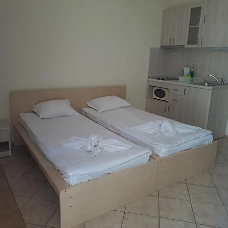 Tourist Complex Rose Village 3* ساني بيتش
