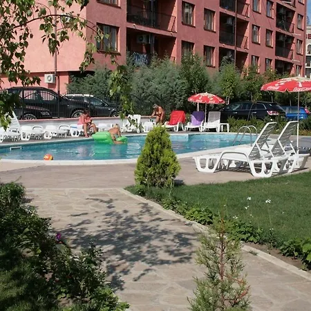 מלון דירות Tourist Complex Rose Village 2*