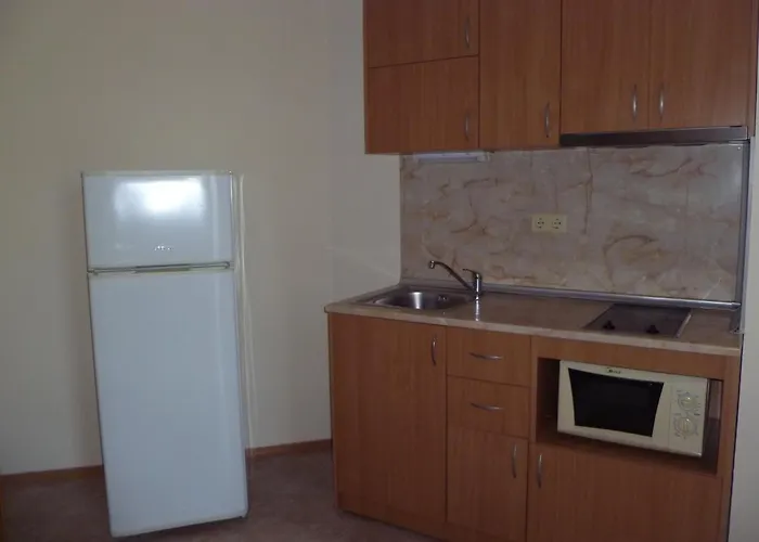 Tourist Complex Rose Village Apartahotel 2*