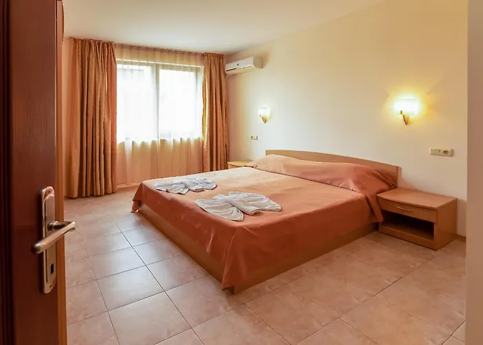 Apartahotel Tourist Complex Rose Village Sunny Beach