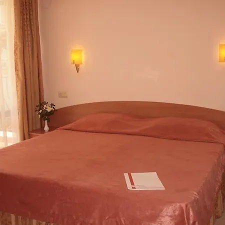 Lägenhetshotell Tourist Complex Rose Village Slăntjev Brjag