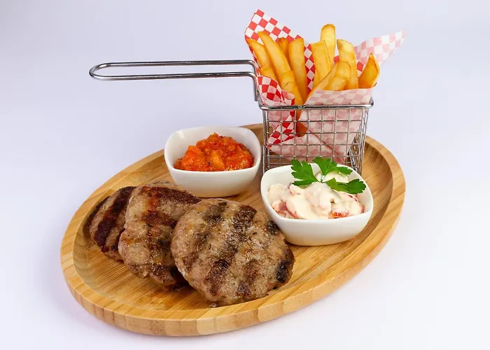 Tourist Complex Rose Village アパートホテル